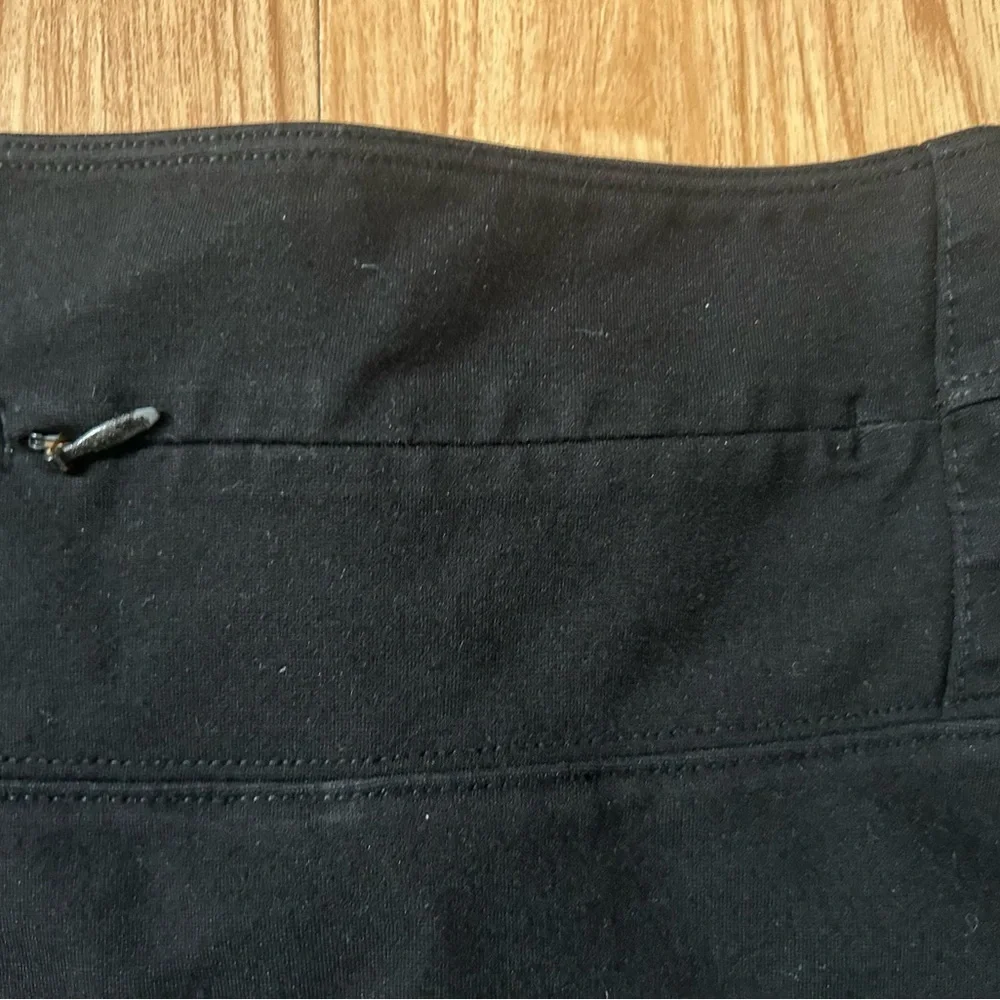 Athleta Black A-Line Skirt Sz 10 - Picture 3 of 6